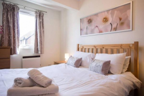 1 bedroom, self check-in, central and quiet apartment up to 4 in Newbury